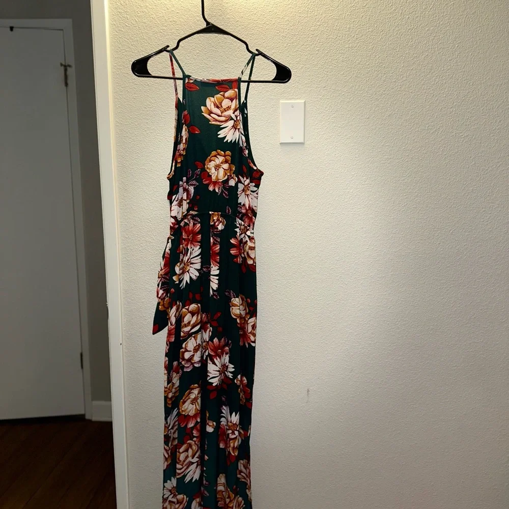 Elegant Floral Maxi Dress with Tie Waist - Picture 5 of 6